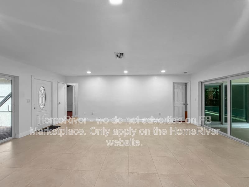 Sunrise House: 8210 NW 20th Ct