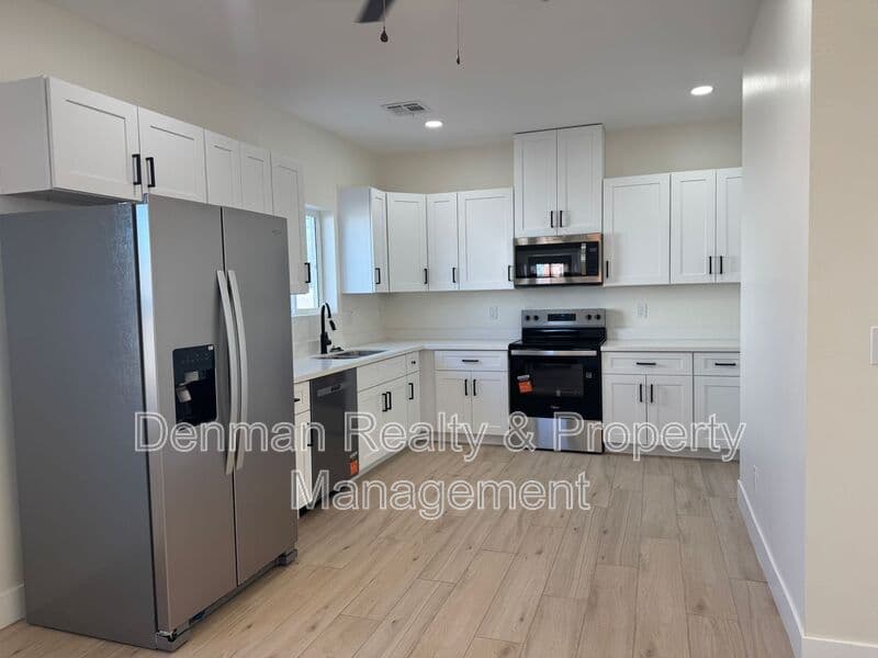 Phoenix House: 1515 W. Mckinley St.
