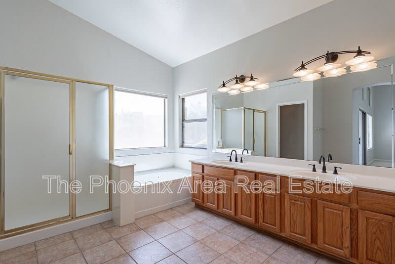 Mesa House: 4133 E Elmwood St