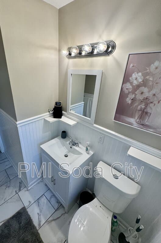 Columbia House: 3615 Truman Street