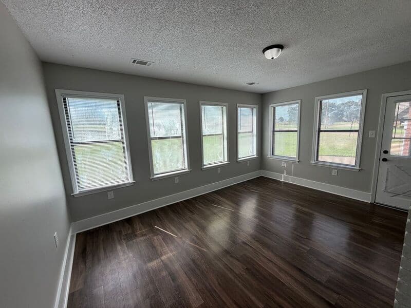Olive Branch House: 7211 Grove Park Rd