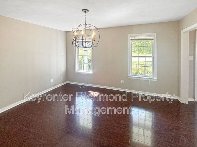 Richmond House: 2010 Colgate Avenue