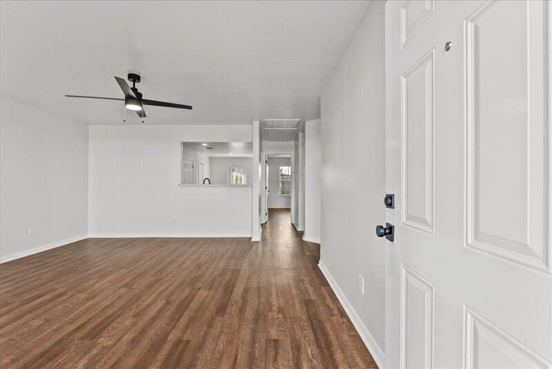 Dickinson Townhome: 2125 Aruba Calle