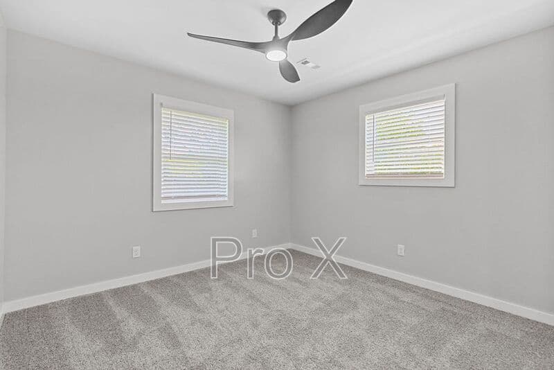 Bentonville House: 809 Carson Drive