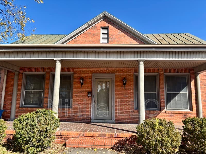 Dunn Condo: 310 W Broad St