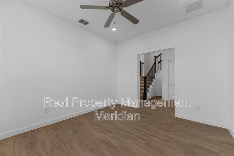 Saginaw House: 3001 Brainerd Dr