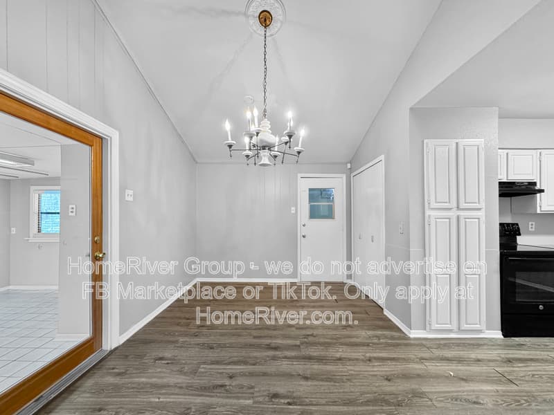 Richardson House: 1319 Wisteria Way