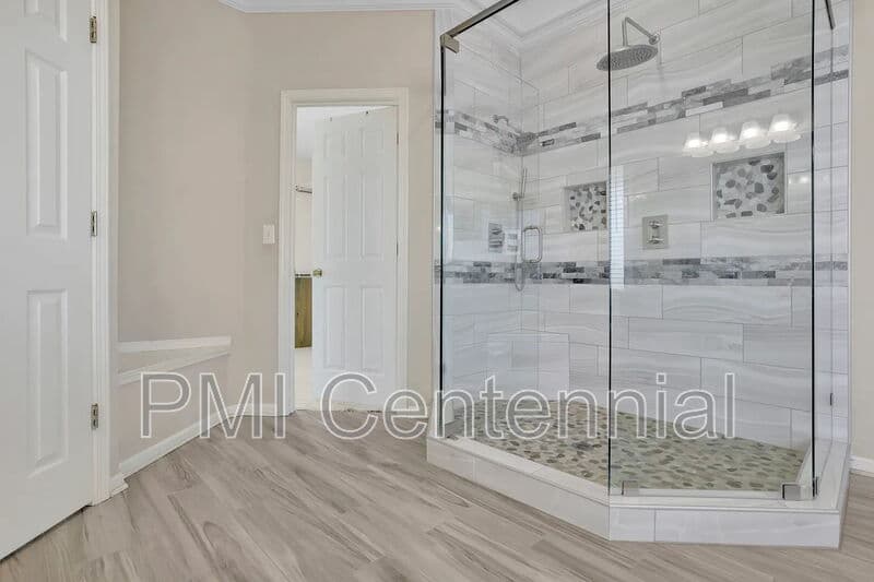 Alpharetta House: 120 Creekside Park Dr