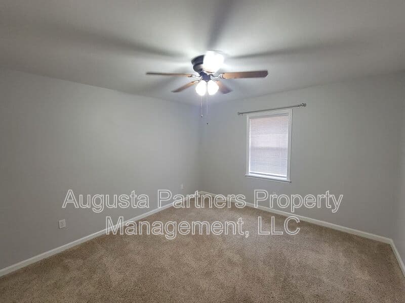 Augusta House: 2910 Pointewest Dr