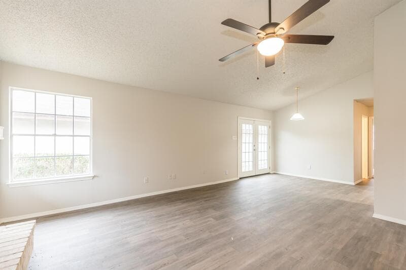 San Antonio House: 3518 Stoney Bluff Street