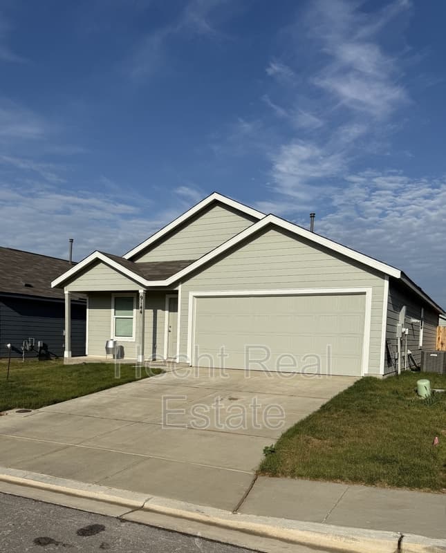Seguin House: 9144 Luciano Place