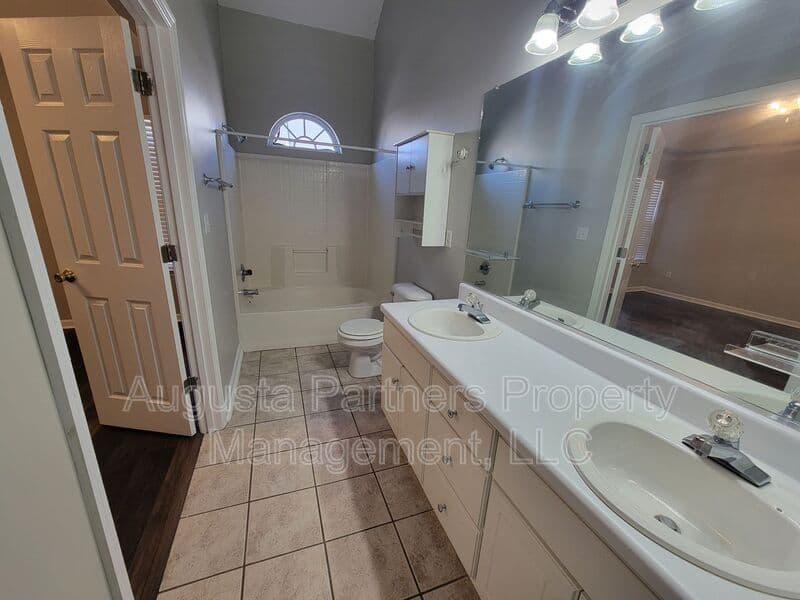 Evans House: 117 Palmer Ct
