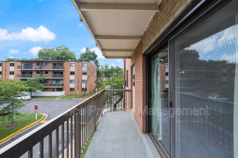 Alexandria House: 3312 S 28th St