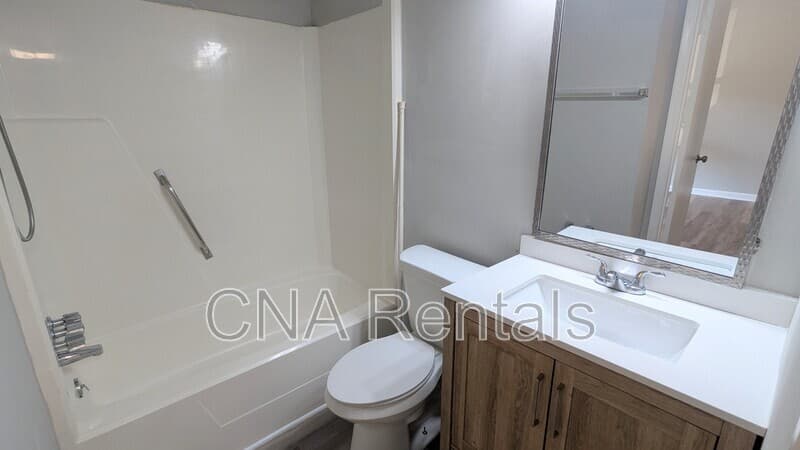 Smyrna Townhome: 1725 Wynndowne Trail