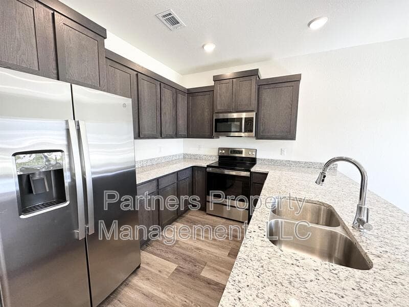 Fayetteville Condo: 940 South Amarillo Avenue - 1