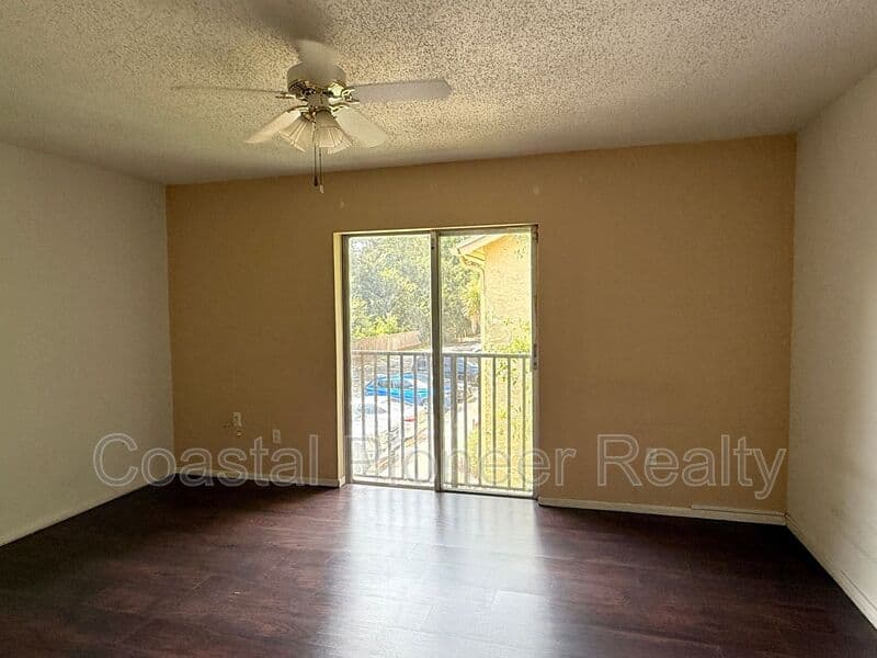 Tampa Townhome: 7573 Abonado R