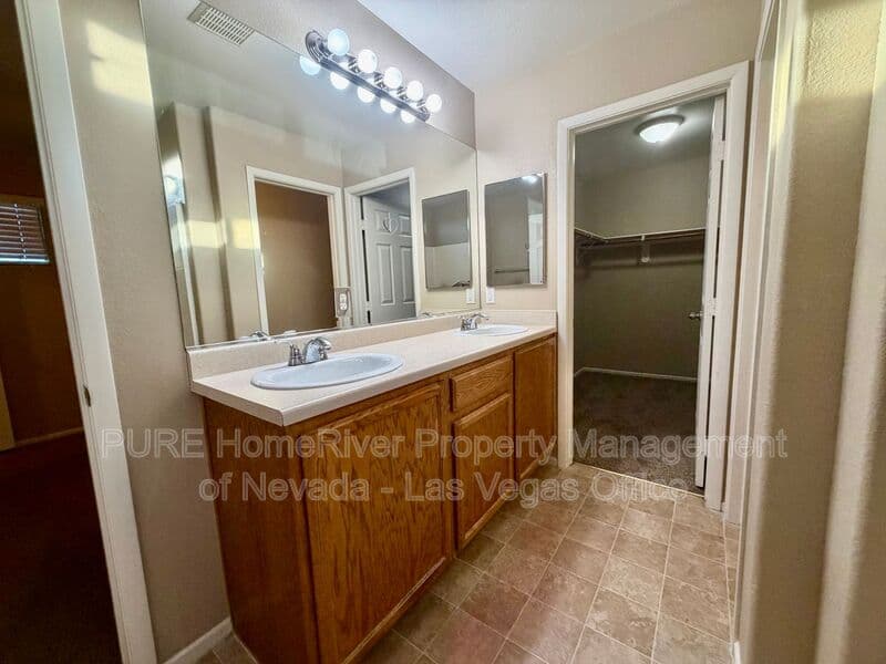 North Las Vegas House: 6109 Blue Luna Street