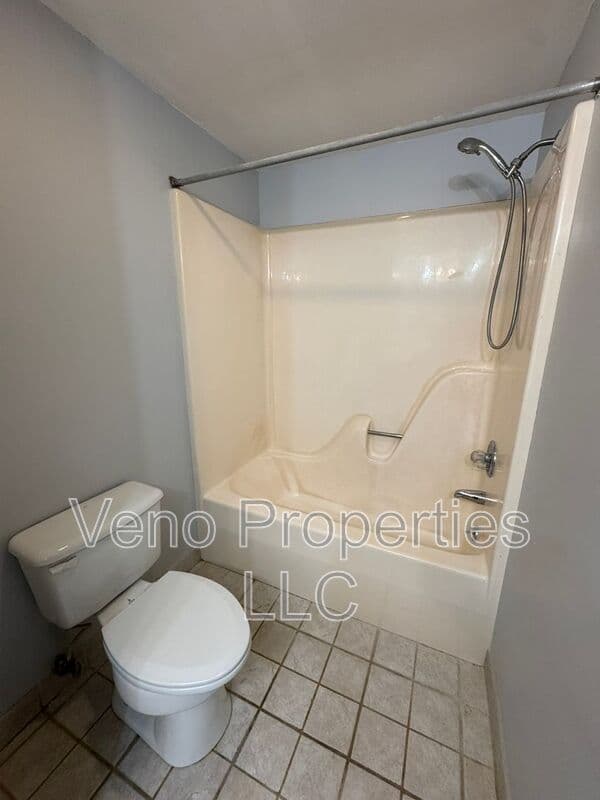 Ballston Spa House: 17 Sand Spurrey Road