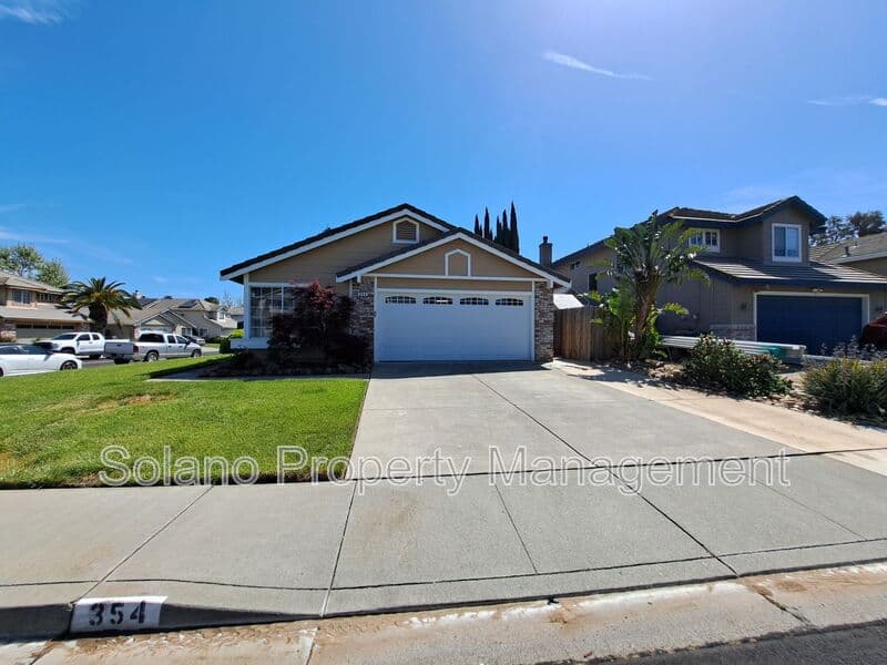 Vacaville House: 354 Bradley Dr.