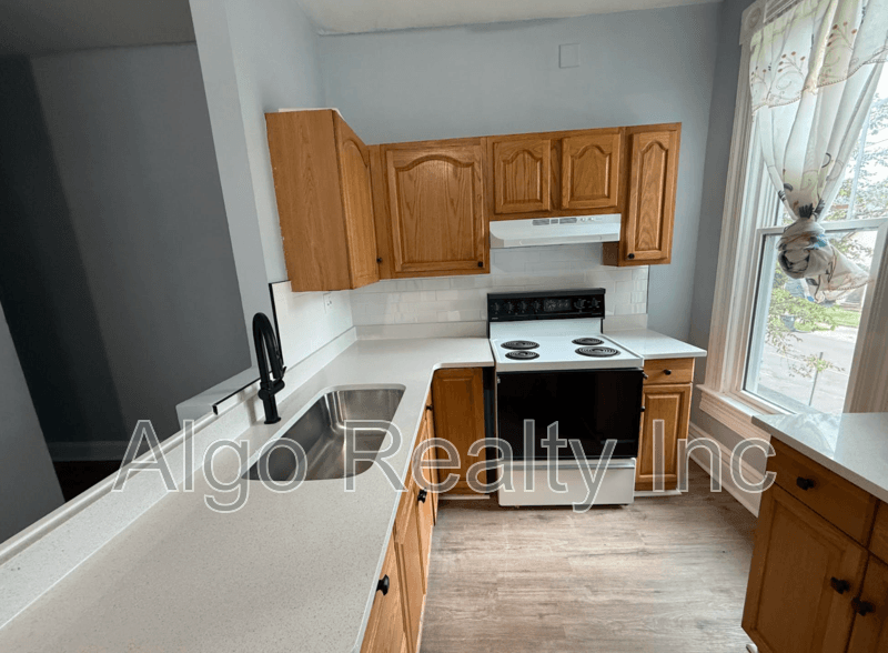Saint Paul Condo: 359 Maria Avenue - 3