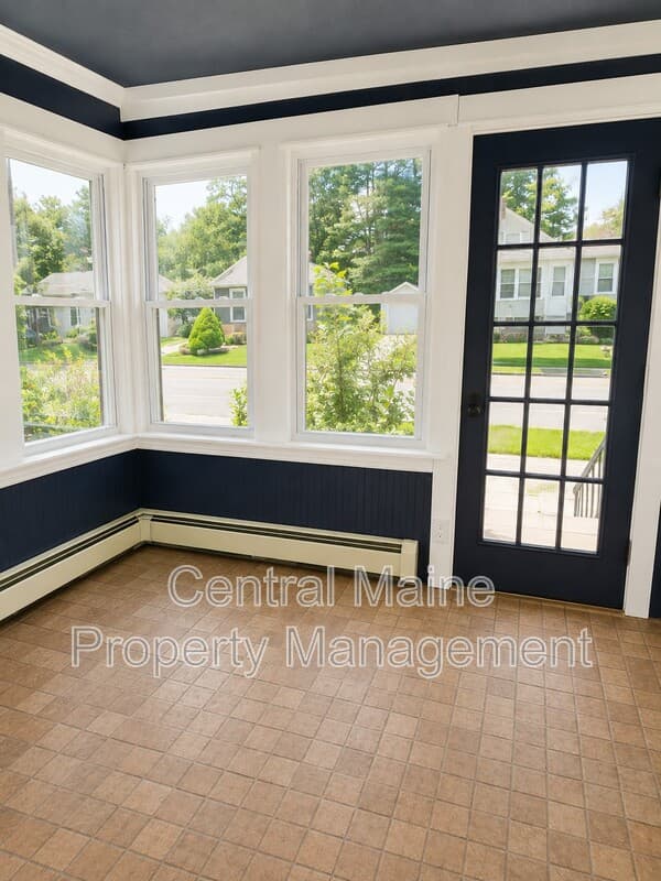 Auburn House: 485 Tuner Street