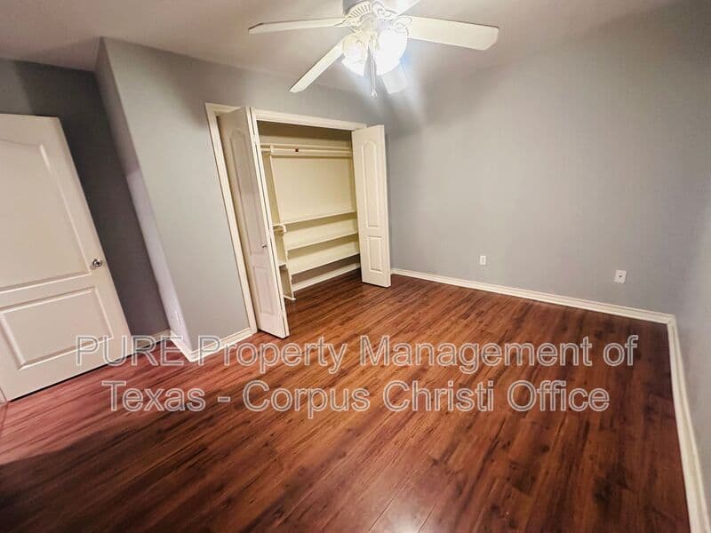 Corpus Christi House: 2509 Windblown Dr