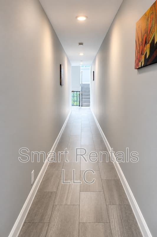 Maplewood Condo: 2509 Bellevue Avenue - 1