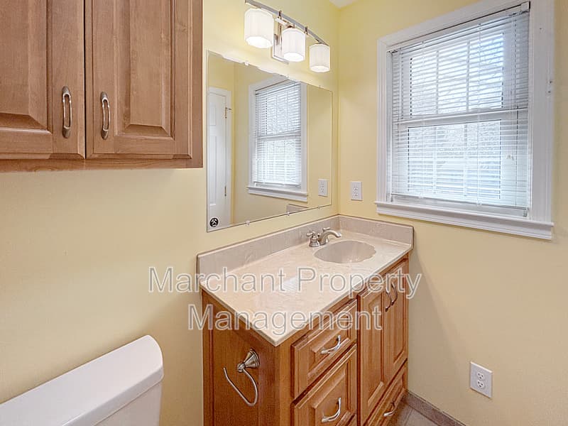 Greenville House: 4 Yarmouth Court