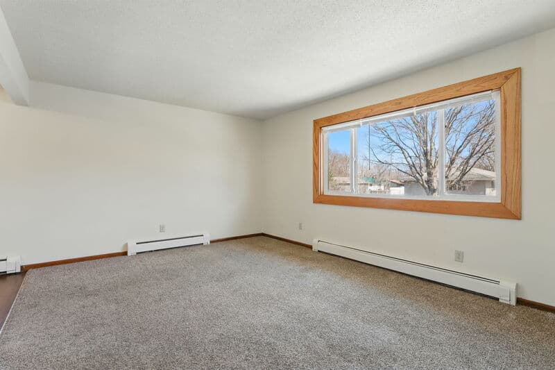 Hamburg Condo: 450 Brad Street