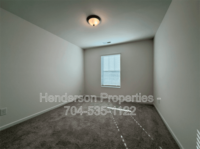 Charlotte Townhome: 4035 Lawnview Dr