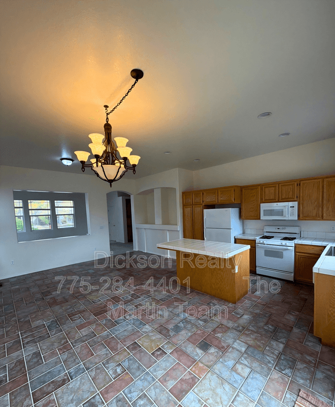 Reno House: 1640 Cattlemen Court