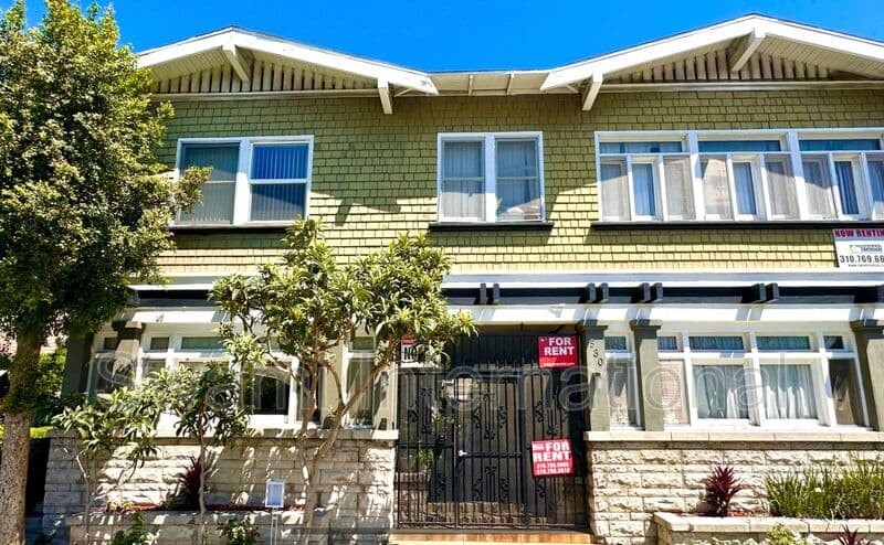 Long Beach Condo: 530 Chestnut Avenue