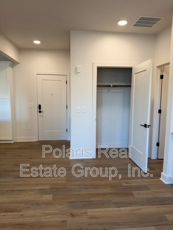 Carmel Condo: 925 Veterans Way