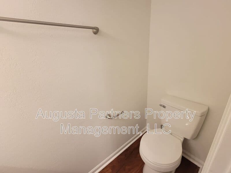 Augusta Condo: 777 Stevens Creek Road