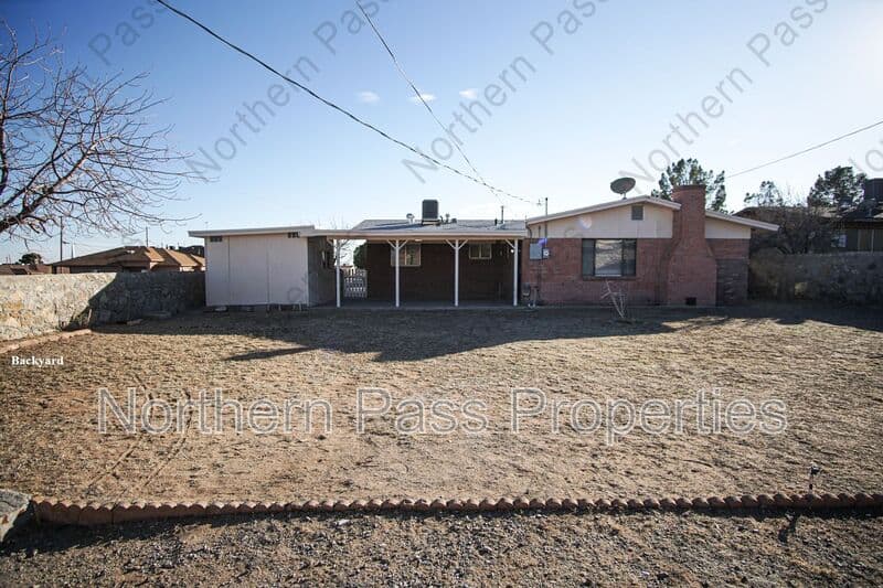 El Paso House: 4131 Titanic