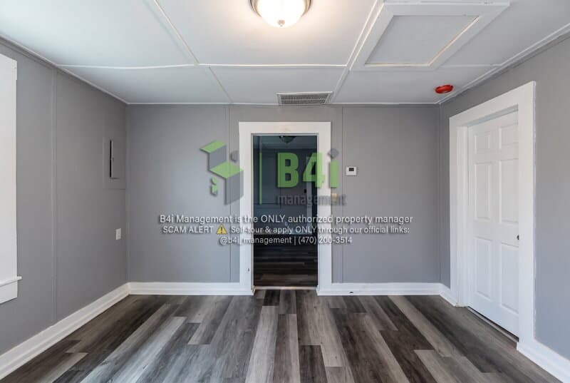 LaGrange House: 508 (304) De Groat Street