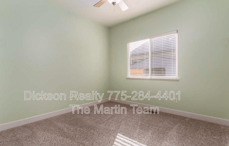 Fernley House: 971 Iris Lane
