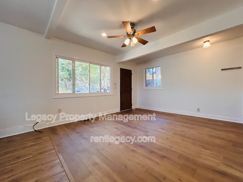 Crockett House: 653 Alhambra Street