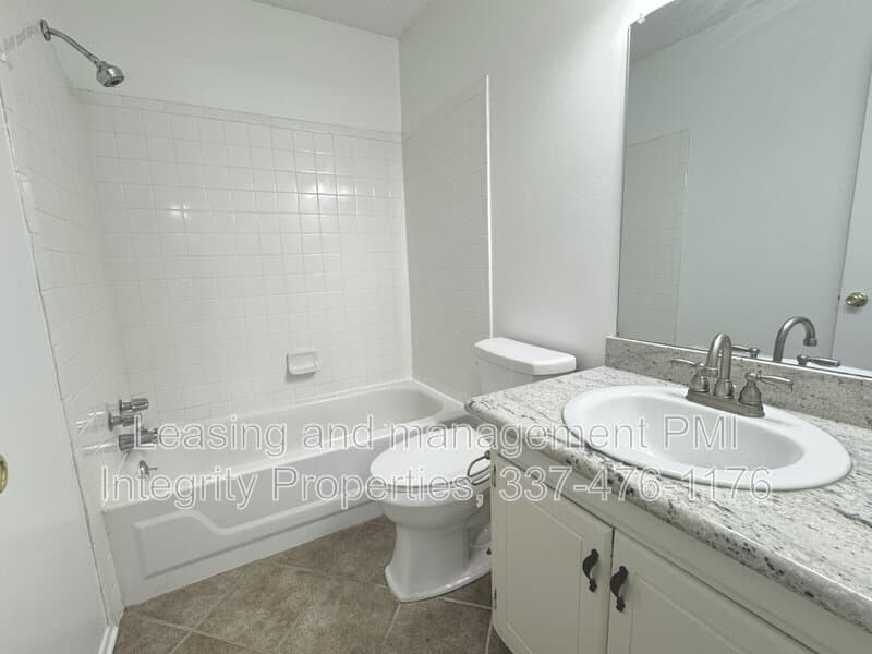 Baton Rouge Condo: 7324 Menlo Drive