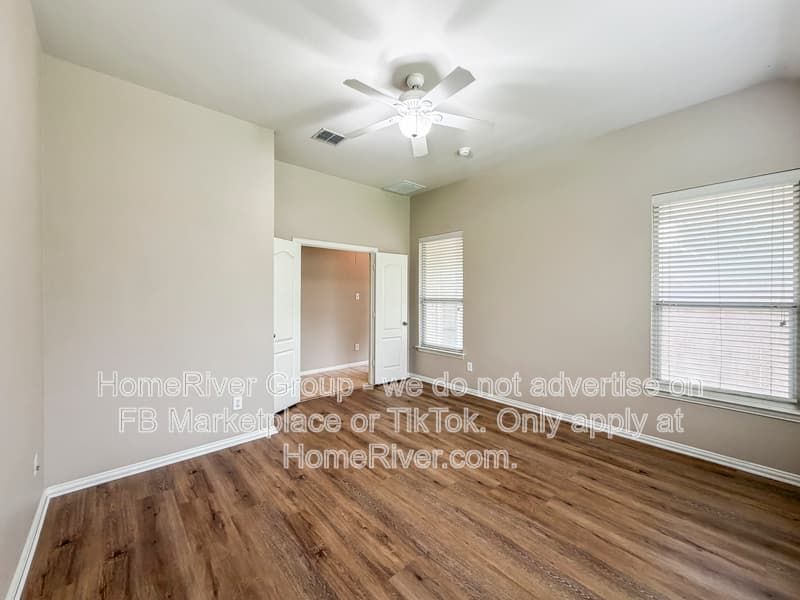 Argyle House: 410 Marshall Way