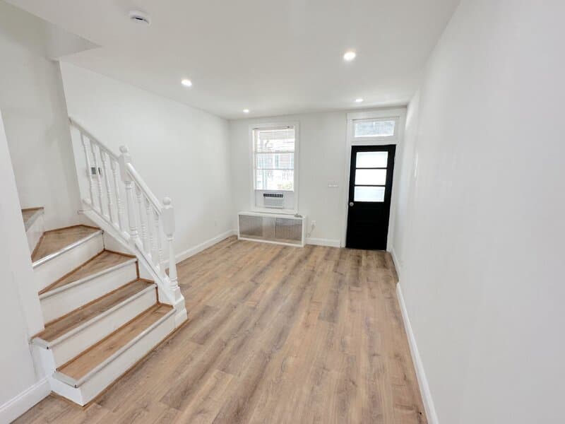 Baltimore Townhome: 605 Harding Place