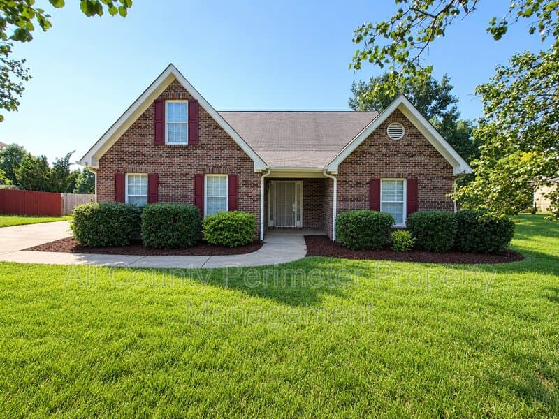 McDonough House: 704 White Dove Drive
