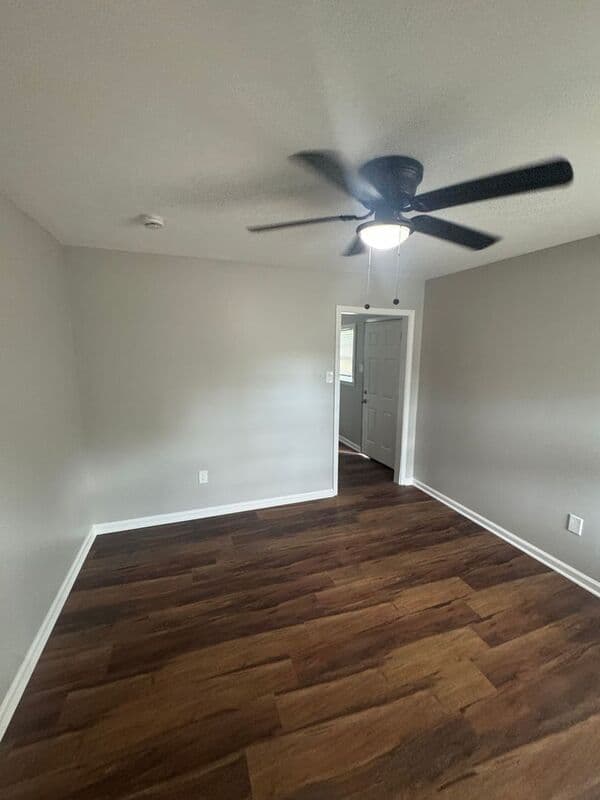 Memphis House: 1304 Oak St