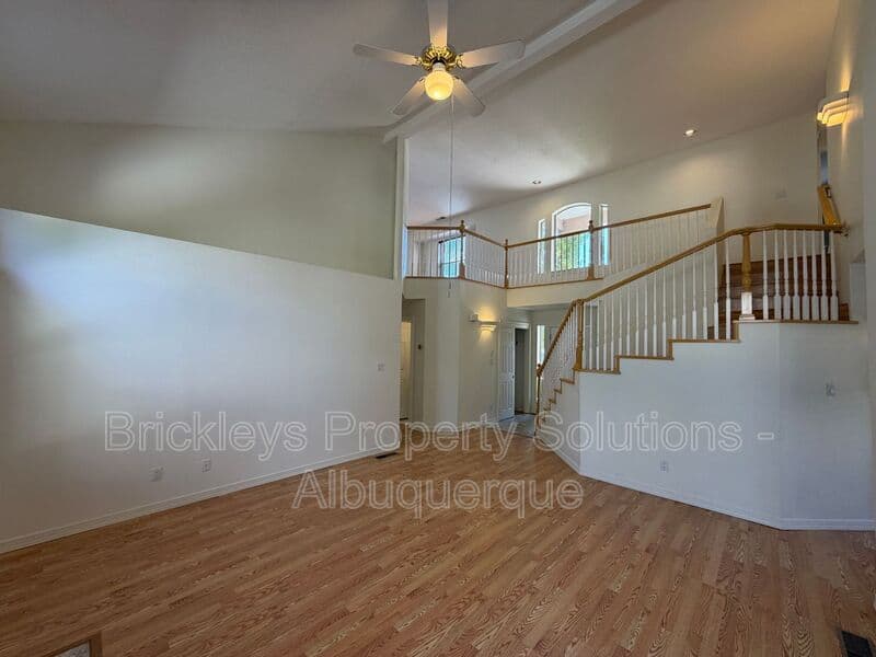 Albuquerque House: 6517 Glen Oak NE
