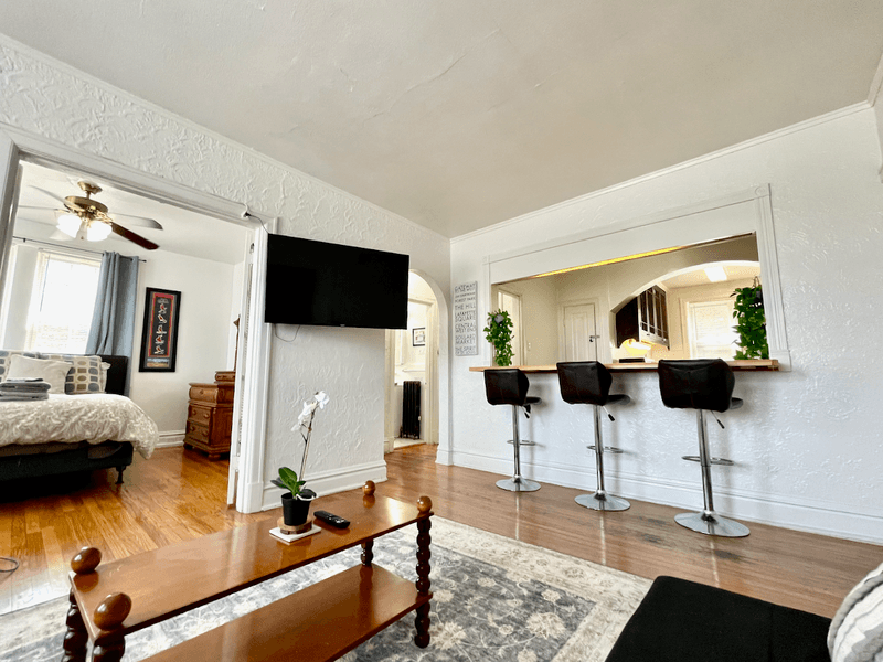 St Louis Condo: 6655 Berthold Ave