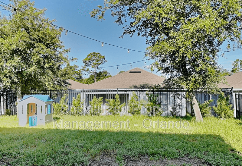 Deland House: 230 Meghan Cir