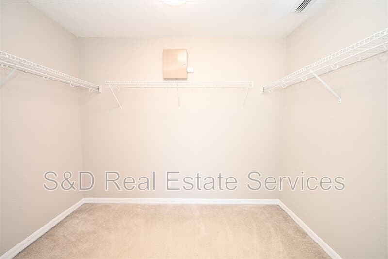 Lakeland House: 3518 Remington Oaks Way