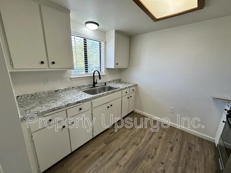 Redding Condo: 1529 Willis Street  - 7