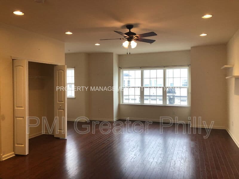 Fairless Hills House: 106 Mercer Ct