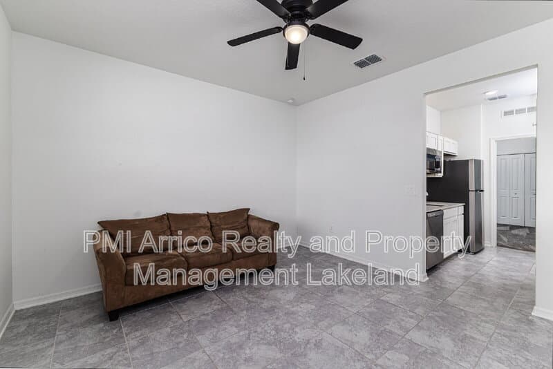 Winter Haven House: 1228 Tyler Lp